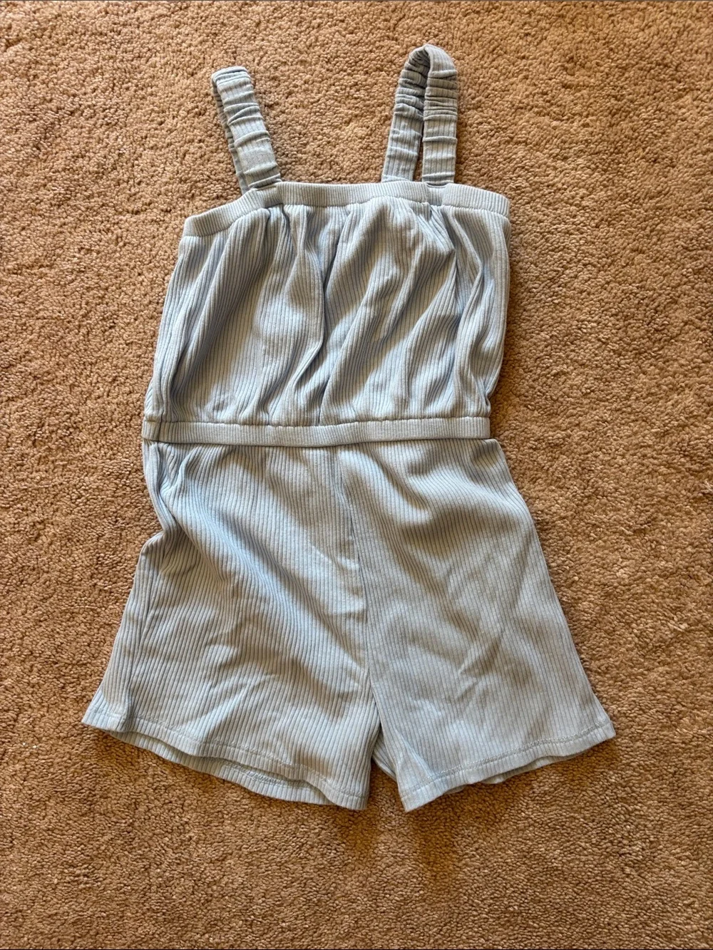Two sets and two rompers 4T